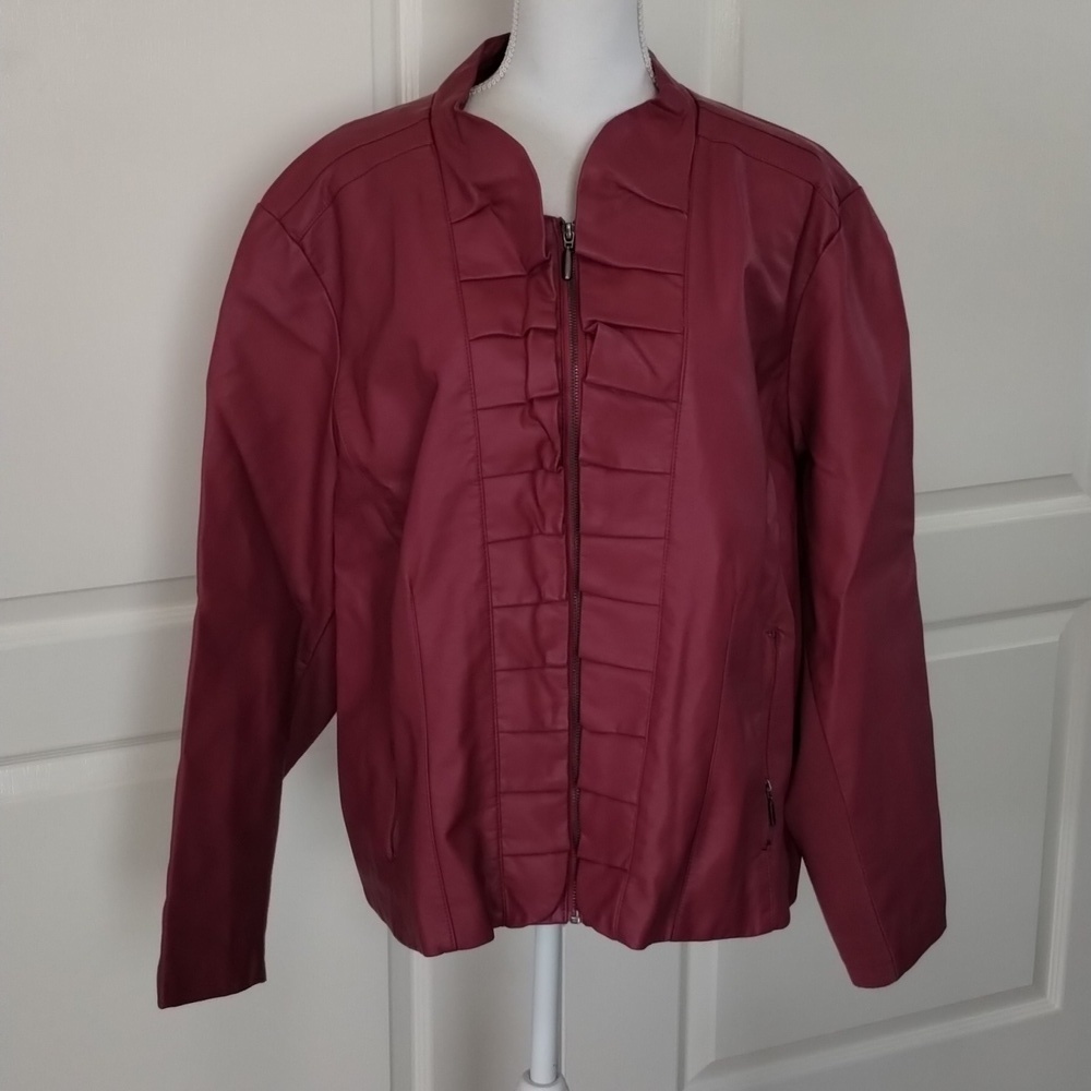 OSO Casuals women's size 3X magenta faux leather zip up blazer jacket